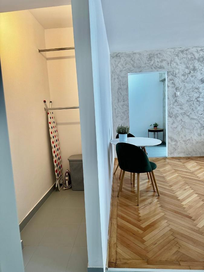 Apartament Dorobanti Lägenhet Bukarest Exteriör bild