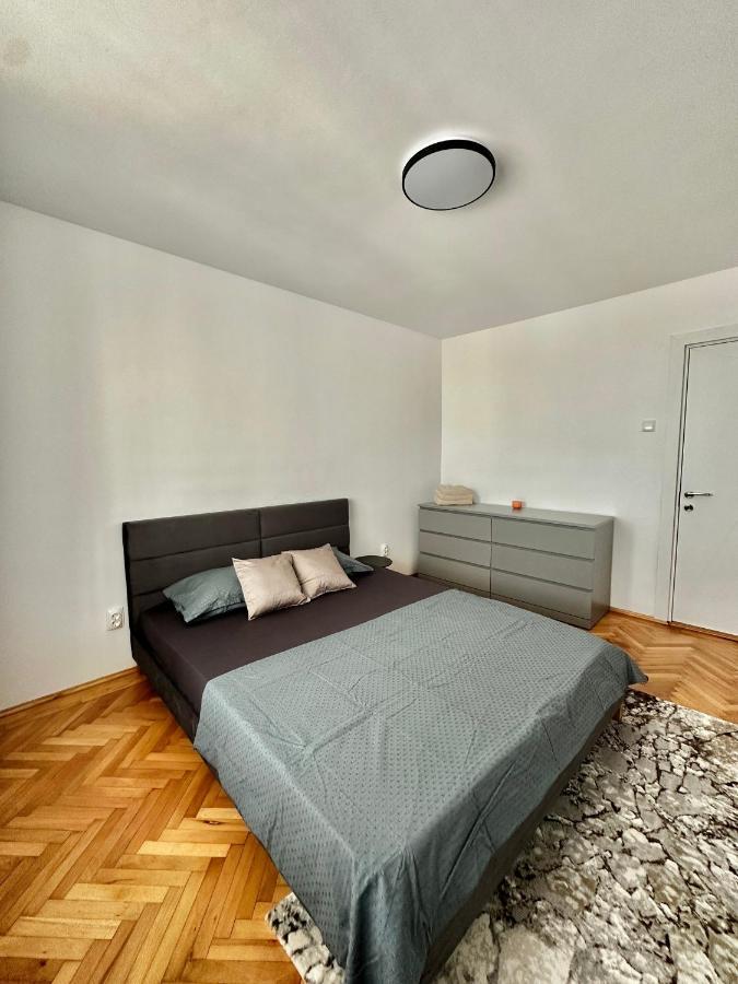 Apartament Dorobanti Lägenhet Bukarest Exteriör bild