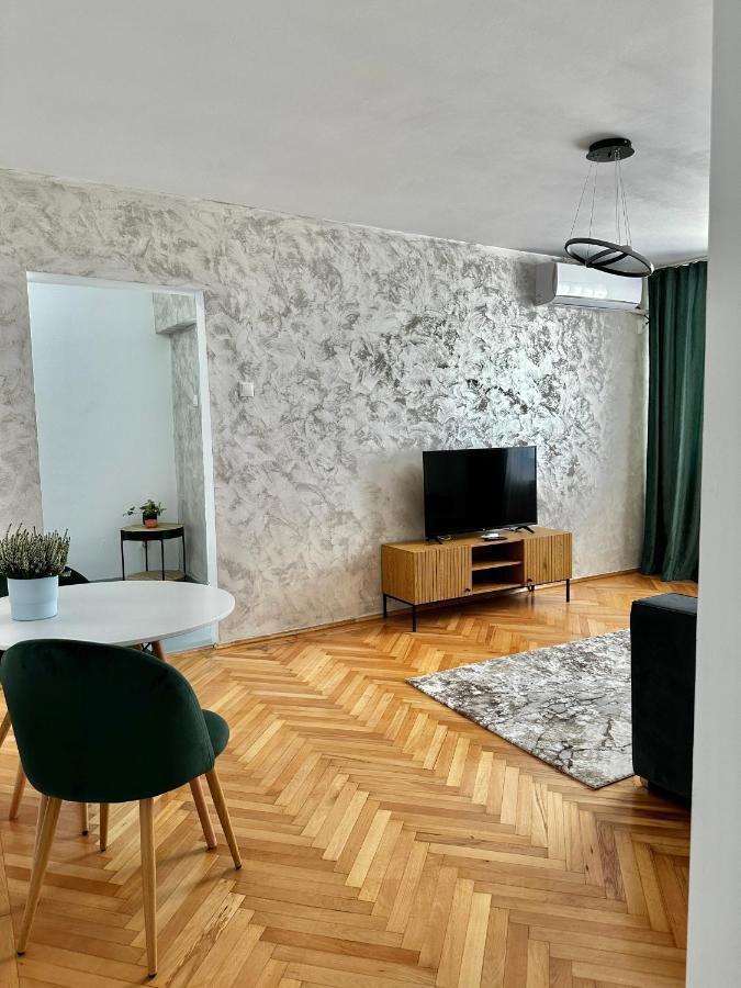 Apartament Dorobanti Lägenhet Bukarest Exteriör bild